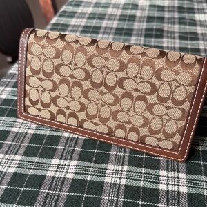 COACH checkbook 90’s style